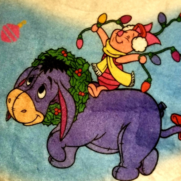 Disney Christmas Tree Skirt Tigger, Eeyore, Pooh, Piglet - Picture 3 of 6